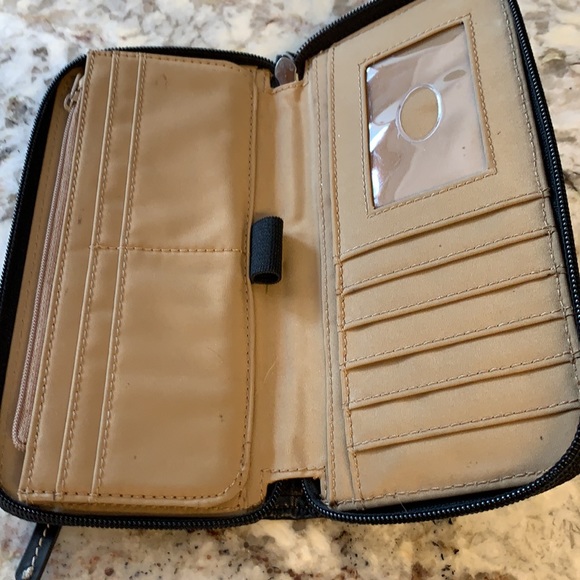 First Issue Wallet - Picture 3 of 8